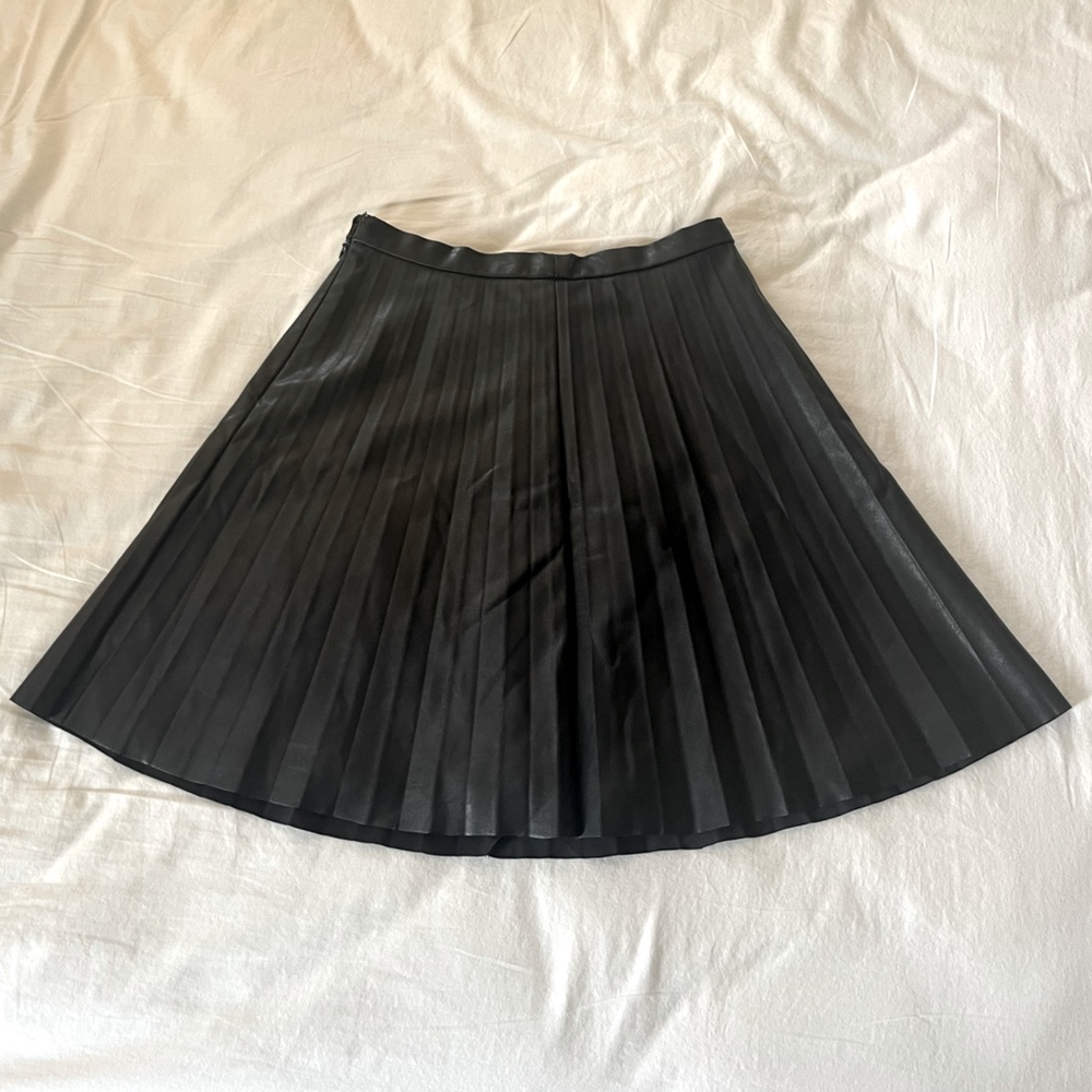 J. Crew Vegan Leather Skirt NWOT Women’s Size 00